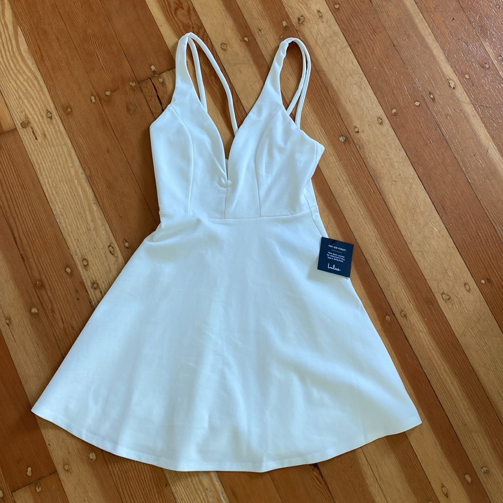Lulus NWT Love Galore White Deep V Neck Strappy Skater Dress XS
